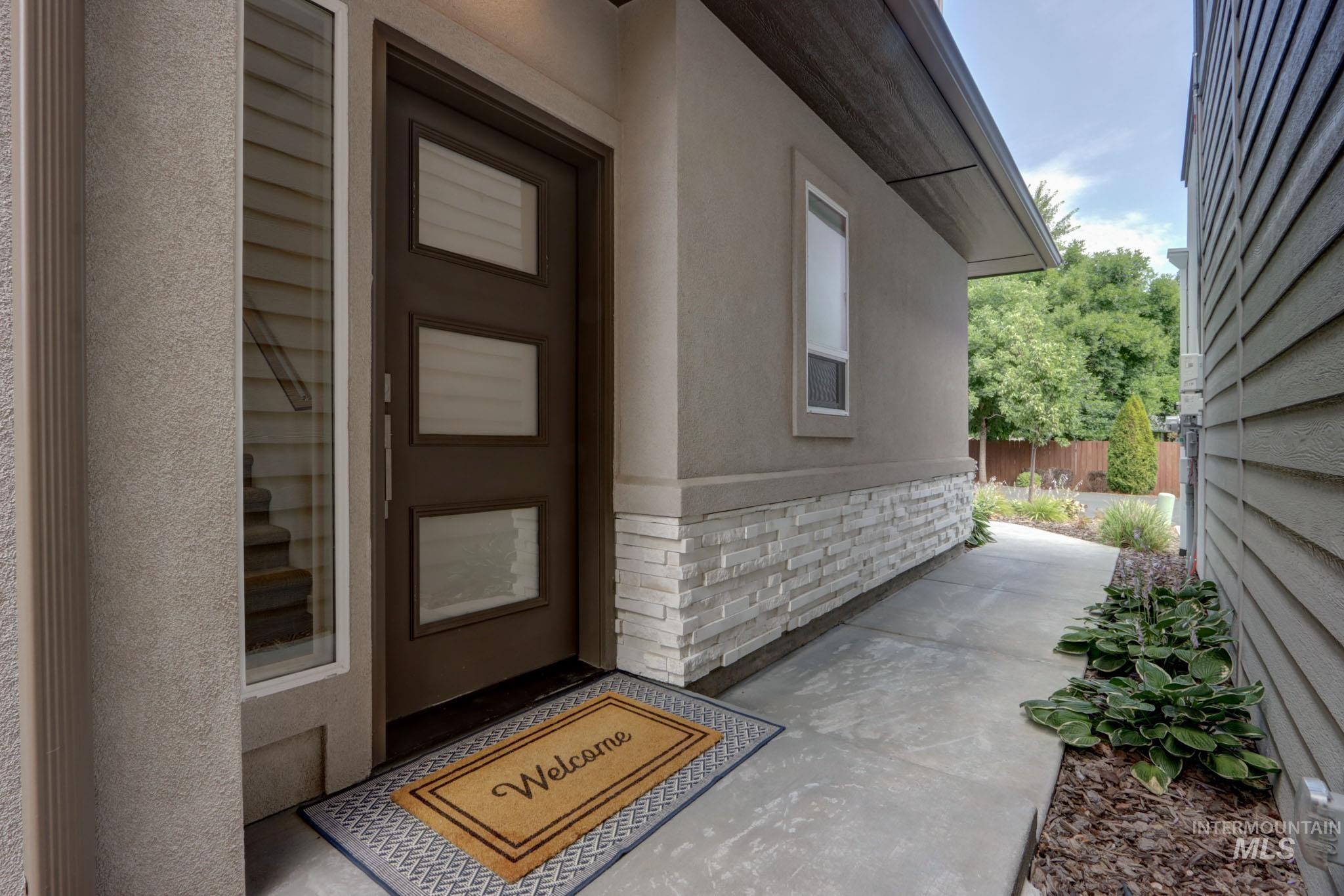 783 Bissett St., Meridian, Idaho 83642-256, 3 Bedrooms, 2.5 Bathrooms, Residential For Sale, Price $540,000,MLS 98976928