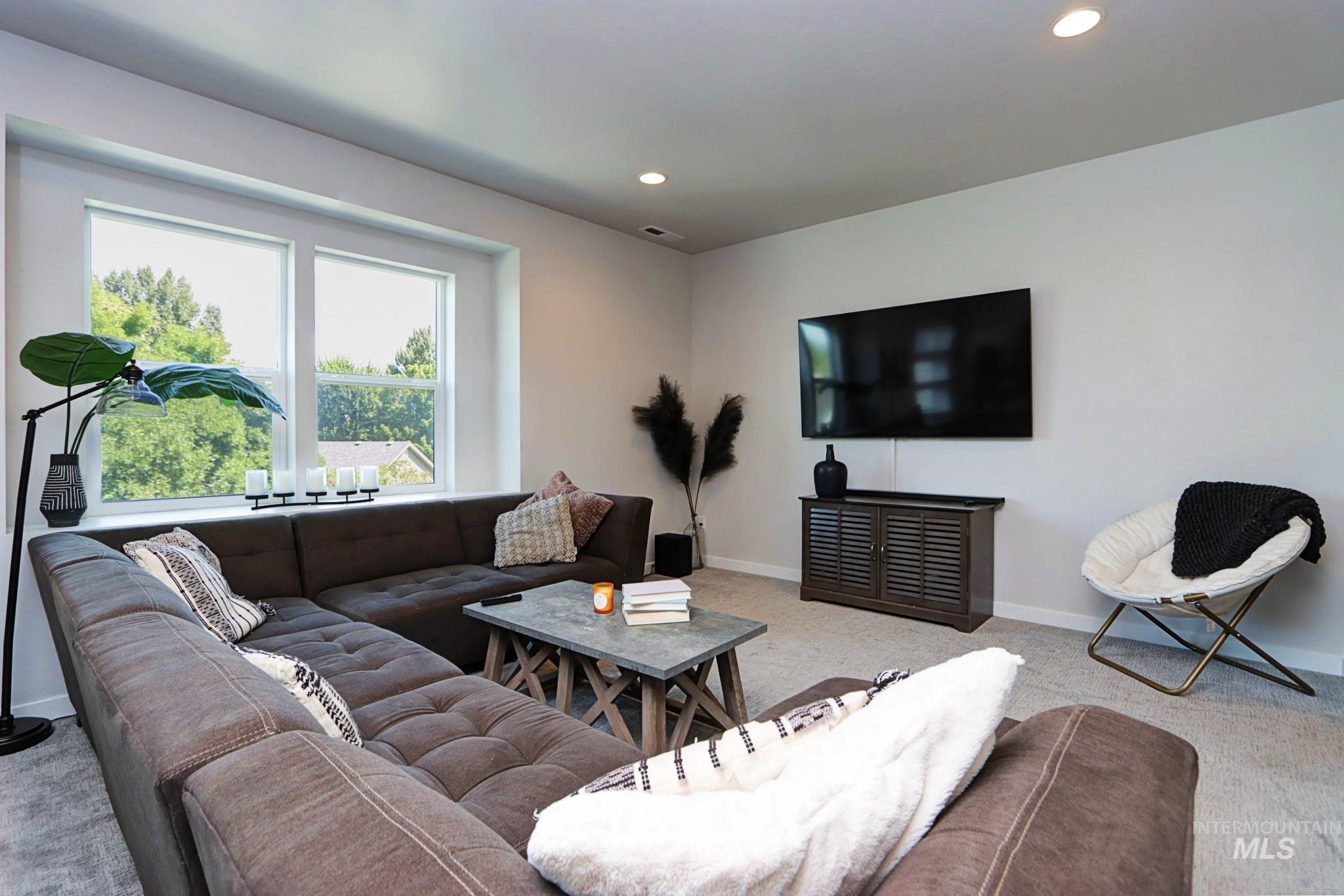 783 Bissett St., Meridian, Idaho 83642-256, 3 Bedrooms, 2.5 Bathrooms, Residential For Sale, Price $540,000,MLS 98976928