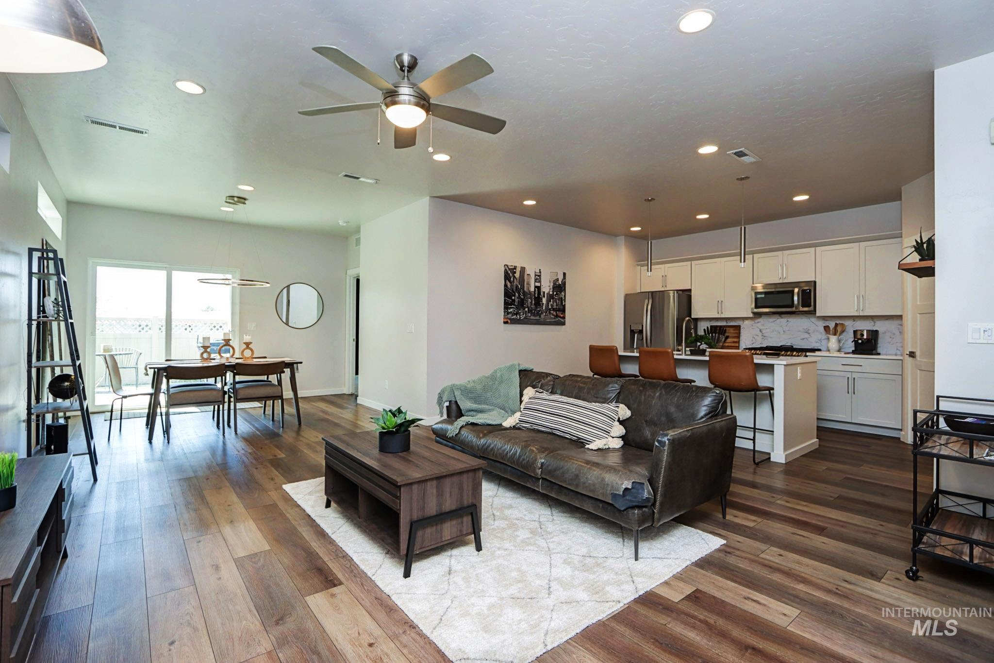 783 Bissett St., Meridian, Idaho 83642-256, 3 Bedrooms, 2.5 Bathrooms, Residential For Sale, Price $540,000,MLS 98976928