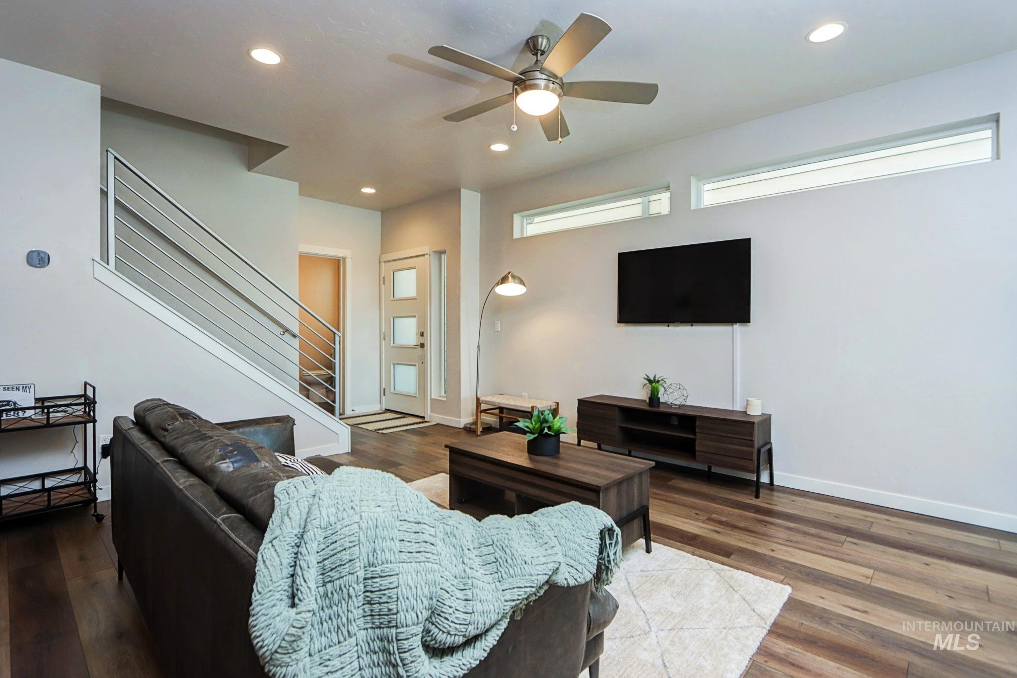 783 Bissett St., Meridian, Idaho 83642-256, 3 Bedrooms, 2.5 Bathrooms, Residential For Sale, Price $540,000,MLS 98976928