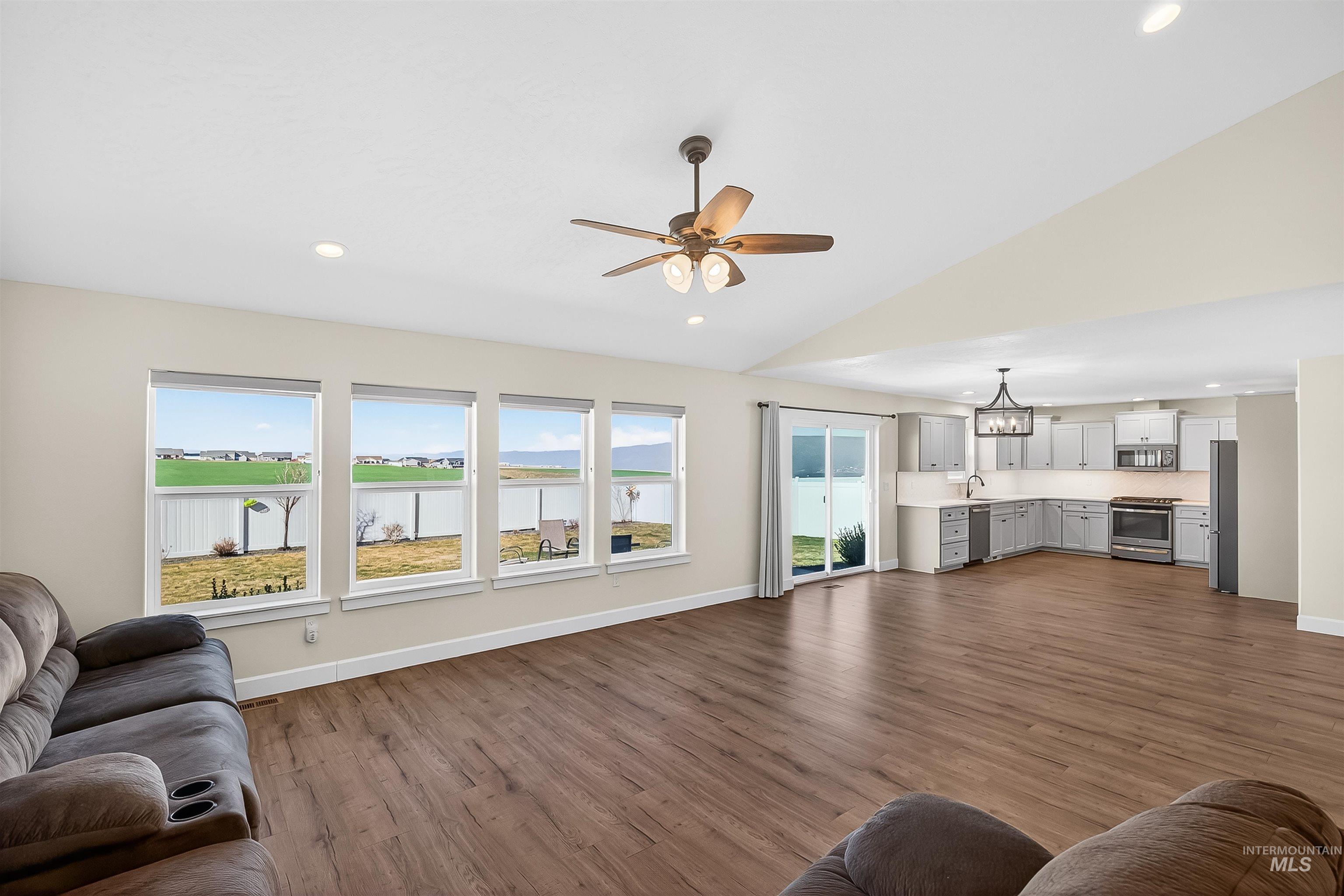 3208 Parkridge Way, Lewiston, Idaho 83501, 3 Bedrooms, 2 Bathrooms, Residential For Sale, Price $545,000,MLS 98976929