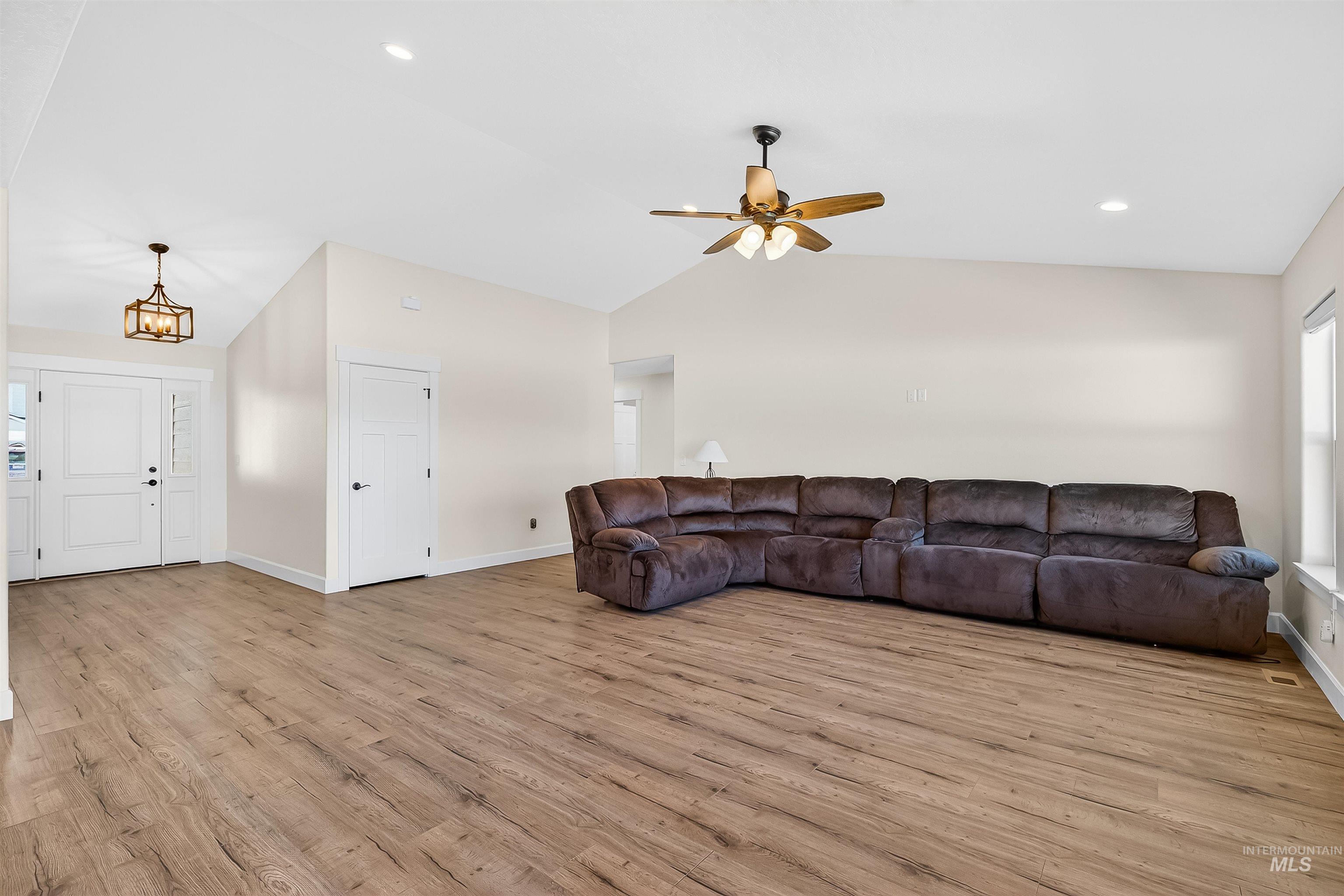 3208 Parkridge Way, Lewiston, Idaho 83501, 3 Bedrooms, 2 Bathrooms, Residential For Sale, Price $545,000,MLS 98976929