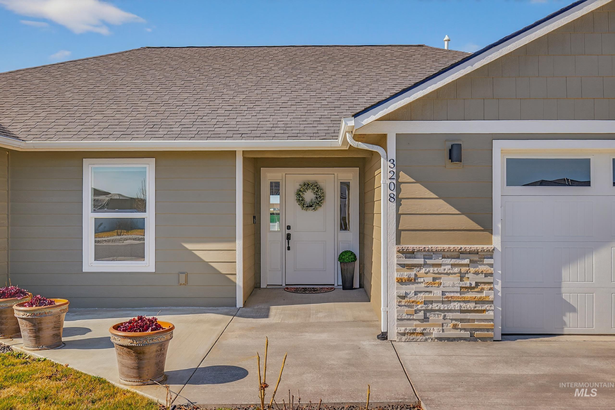 3208 Parkridge Way, Lewiston, Idaho 83501, 3 Bedrooms, 2 Bathrooms, Residential For Sale, Price $545,000,MLS 98976929