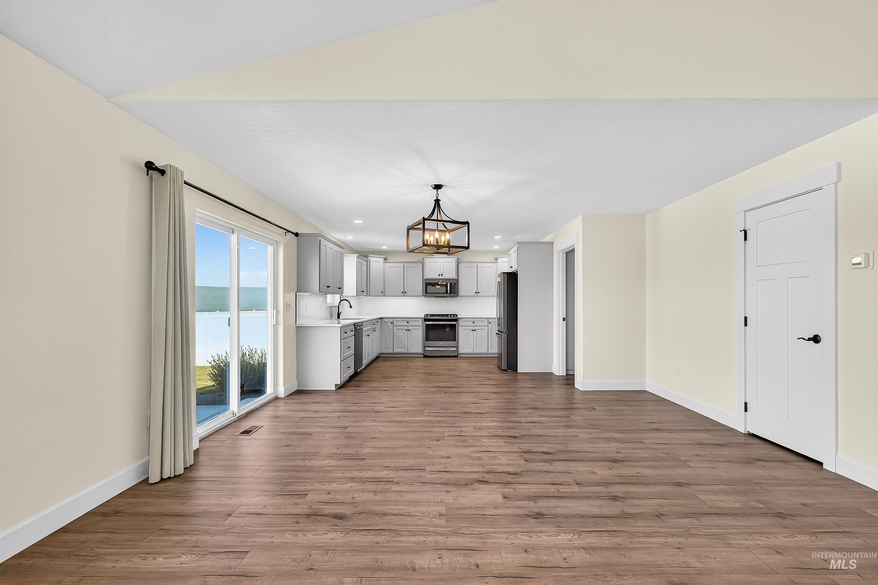 3208 Parkridge Way, Lewiston, Idaho 83501, 3 Bedrooms, 2 Bathrooms, Residential For Sale, Price $545,000,MLS 98976929