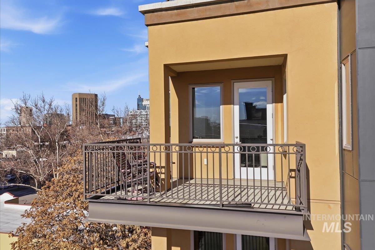 323 W Jefferson St., Boise, Idaho 83702, 2 Bedrooms, 2 Bathrooms, Residential For Sale, Price $829,900,MLS 98976931