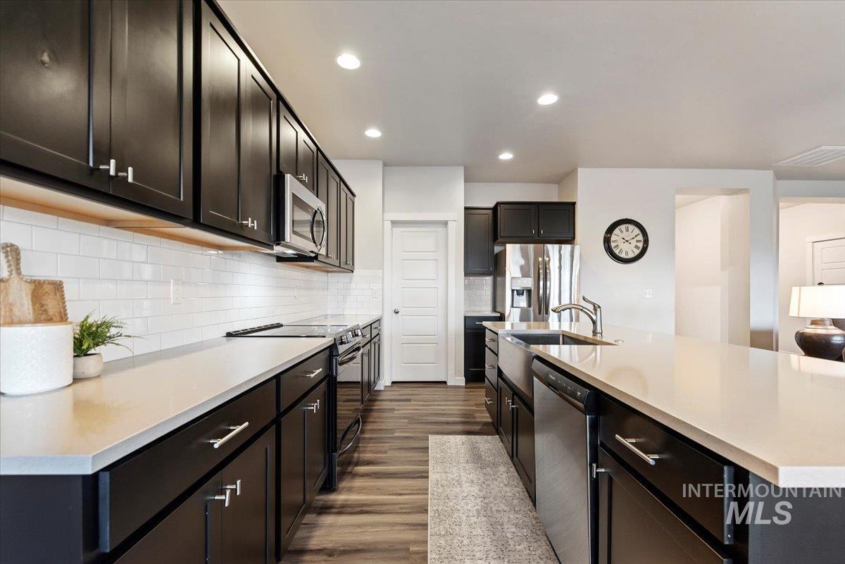 2684 N Iditarod Way, Kuna, Idaho 83634, 4 Bedrooms, 2 Bathrooms, Residential For Sale, Price $489,900,MLS 98976936