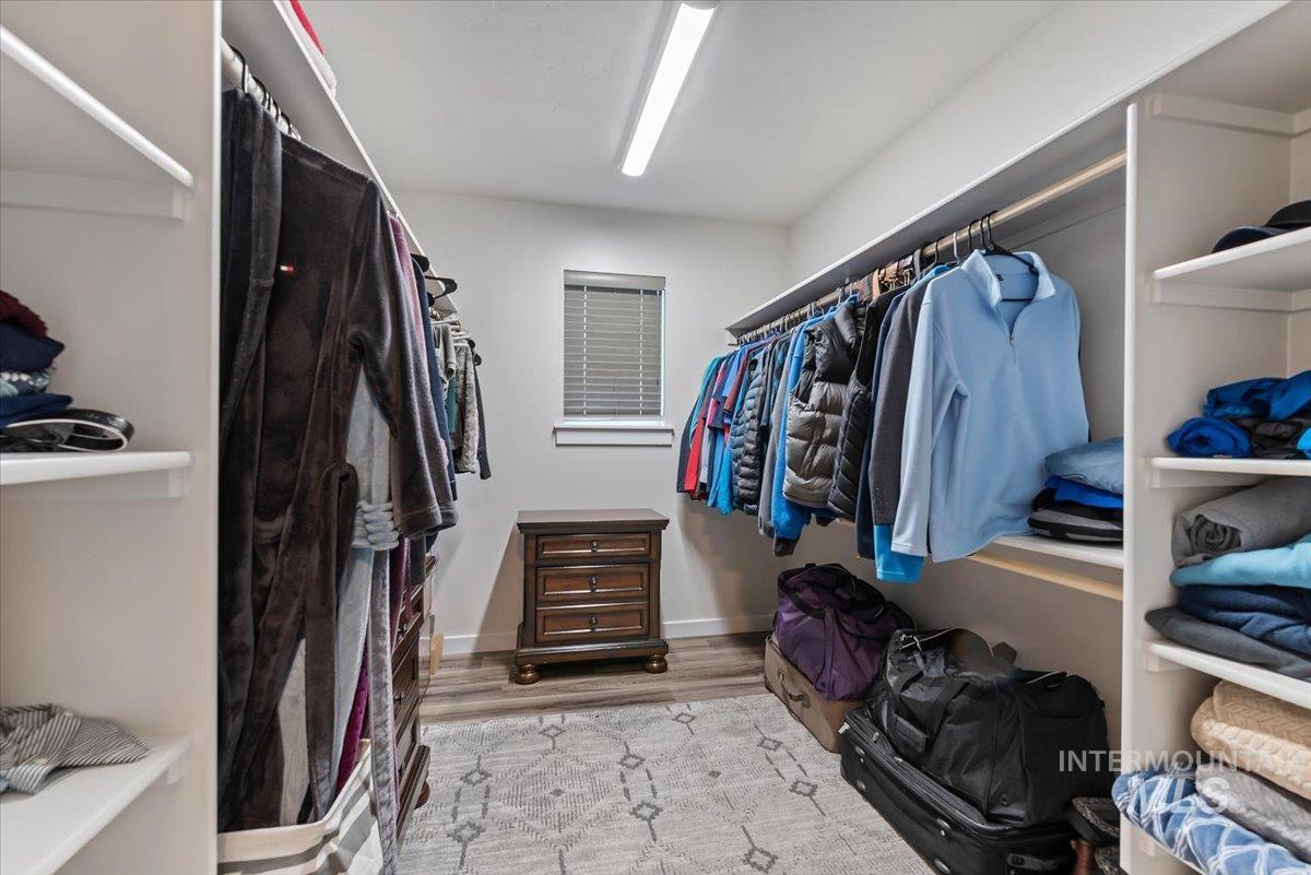 2684 N Iditarod Way, Kuna, Idaho 83634, 4 Bedrooms, 2 Bathrooms, Residential For Sale, Price $489,900,MLS 98976936