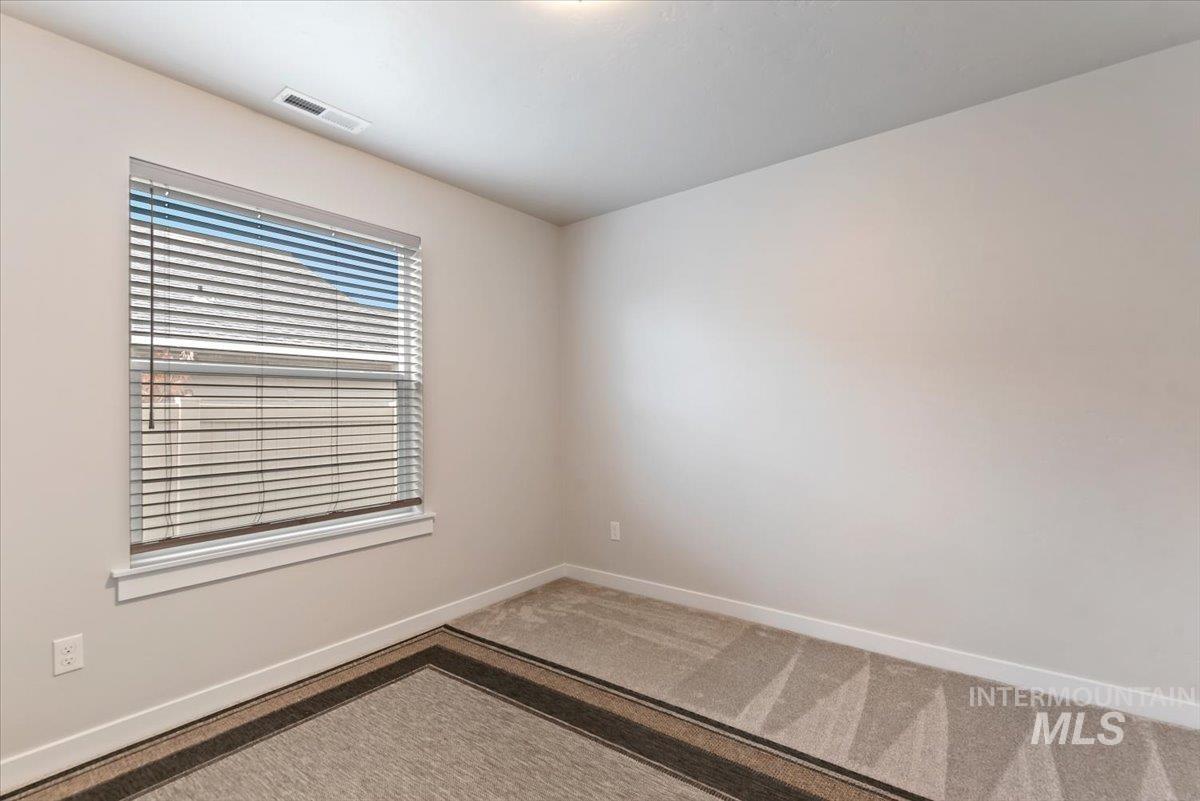 2684 N Iditarod Way, Kuna, Idaho 83634, 4 Bedrooms, 2 Bathrooms, Residential For Sale, Price $489,900,MLS 98976936