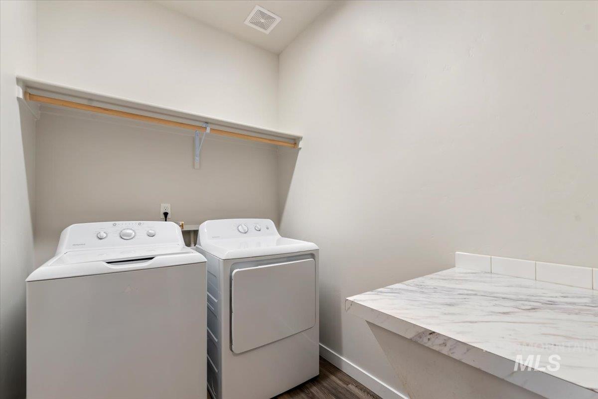 2684 N Iditarod Way, Kuna, Idaho 83634, 4 Bedrooms, 2 Bathrooms, Residential For Sale, Price $489,900,MLS 98976936