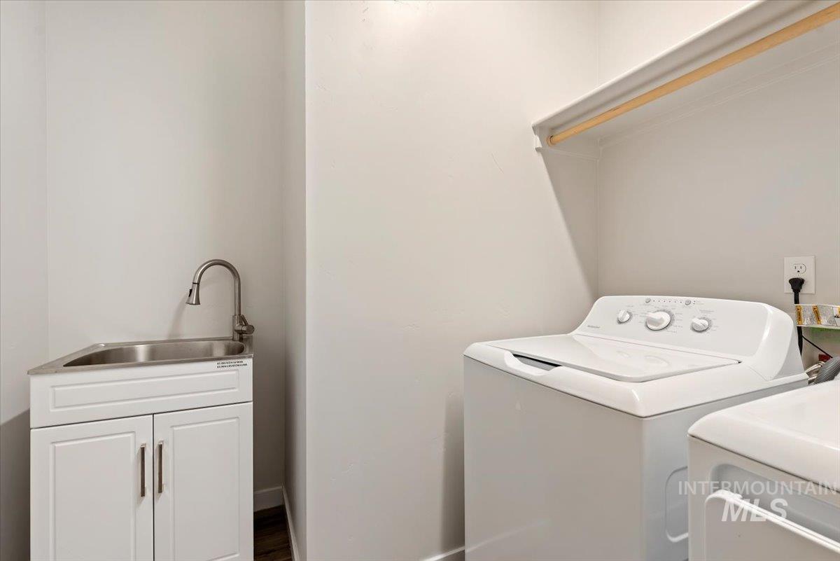 2684 N Iditarod Way, Kuna, Idaho 83634, 4 Bedrooms, 2 Bathrooms, Residential For Sale, Price $489,900,MLS 98976936