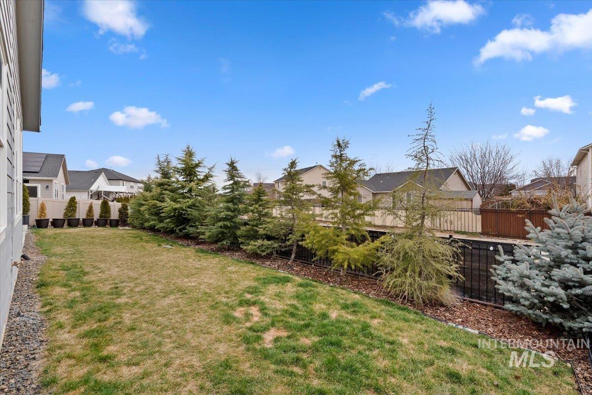 2684 N Iditarod Way, Kuna, Idaho 83634, 4 Bedrooms, 2 Bathrooms, Residential For Sale, Price $489,900,MLS 98976936