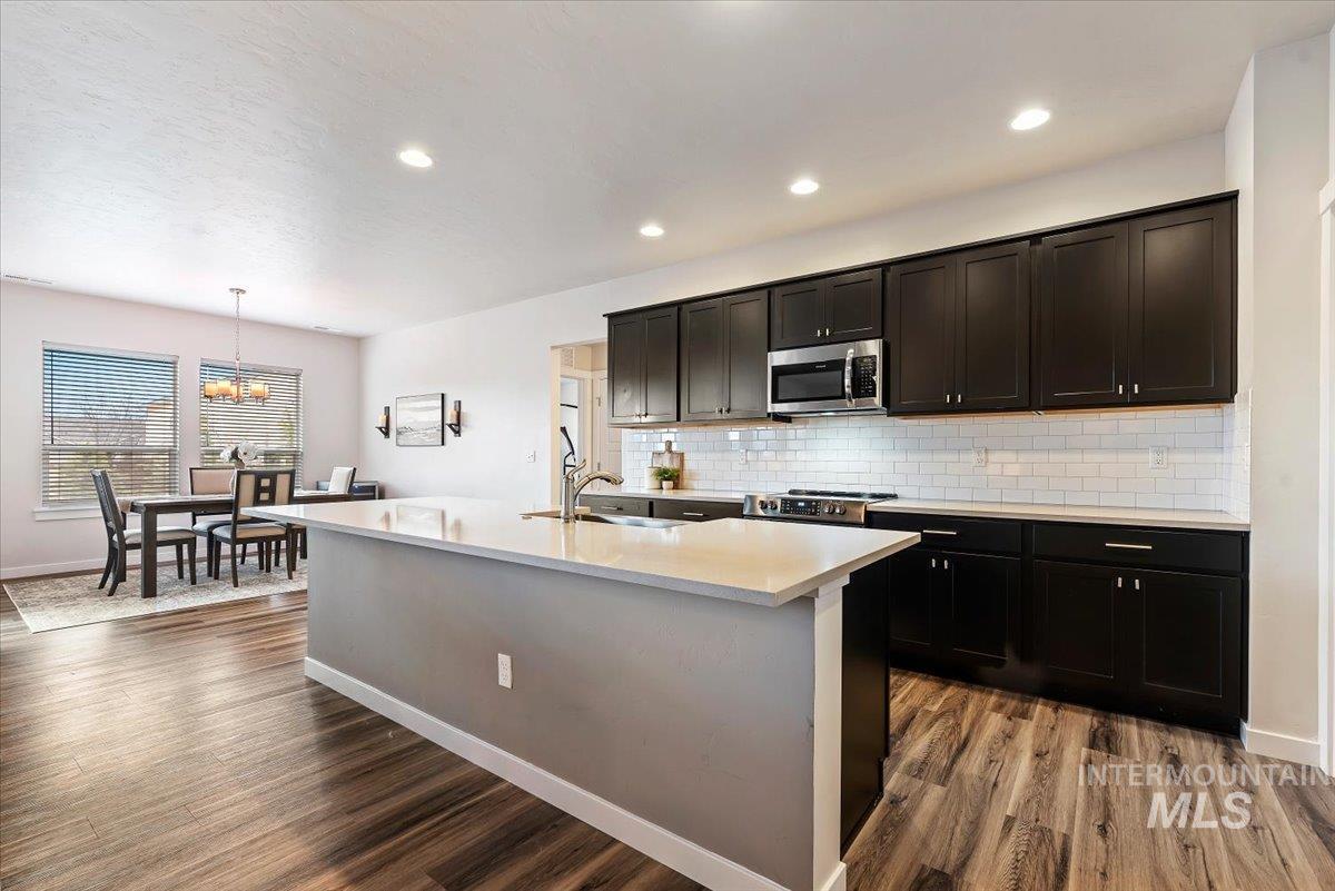 2684 N Iditarod Way, Kuna, Idaho 83634, 4 Bedrooms, 2 Bathrooms, Residential For Sale, Price $489,900,MLS 98976936