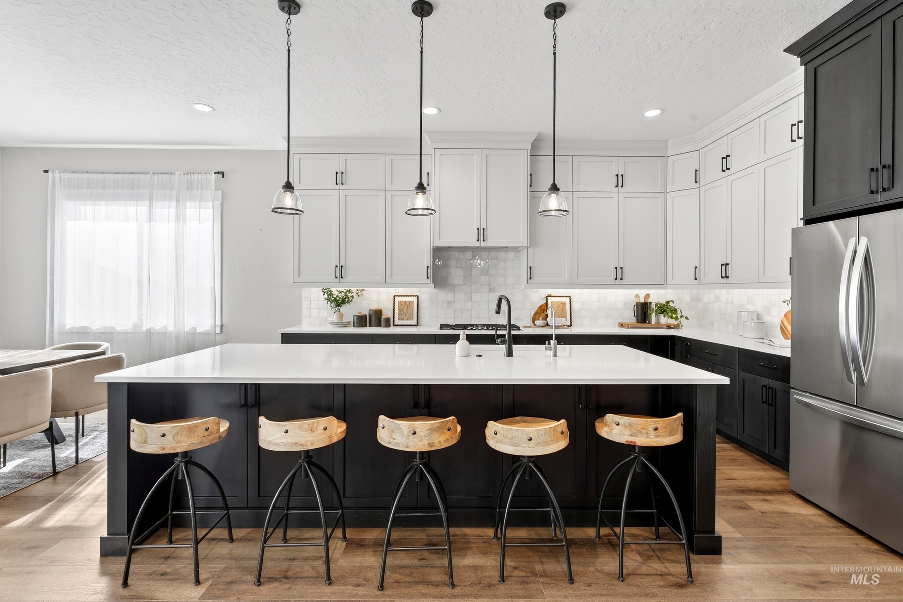 2918 N Starhaven Ave, Star, Idaho 83669, 3 Bedrooms, 2.5 Bathrooms, Residential For Sale, Price $989,000, 98976937