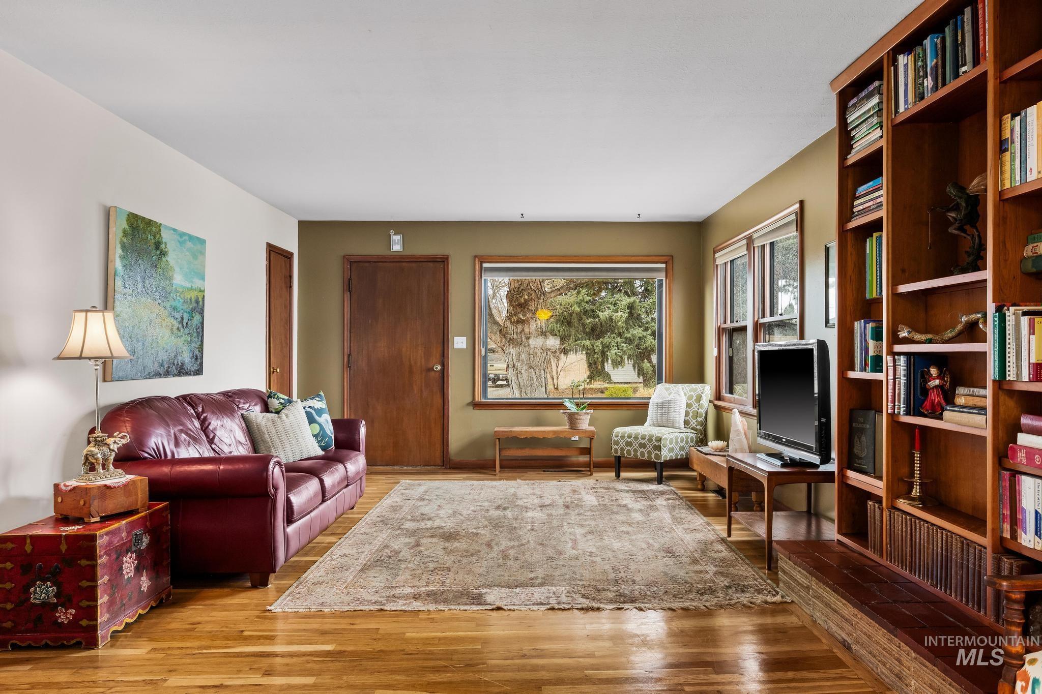 2222 S Colorado Ave, Boise, Idaho 83706-4626, 3 Bedrooms, 1.5 Bathrooms, Residential For Sale, Price $438,800,MLS 98976939