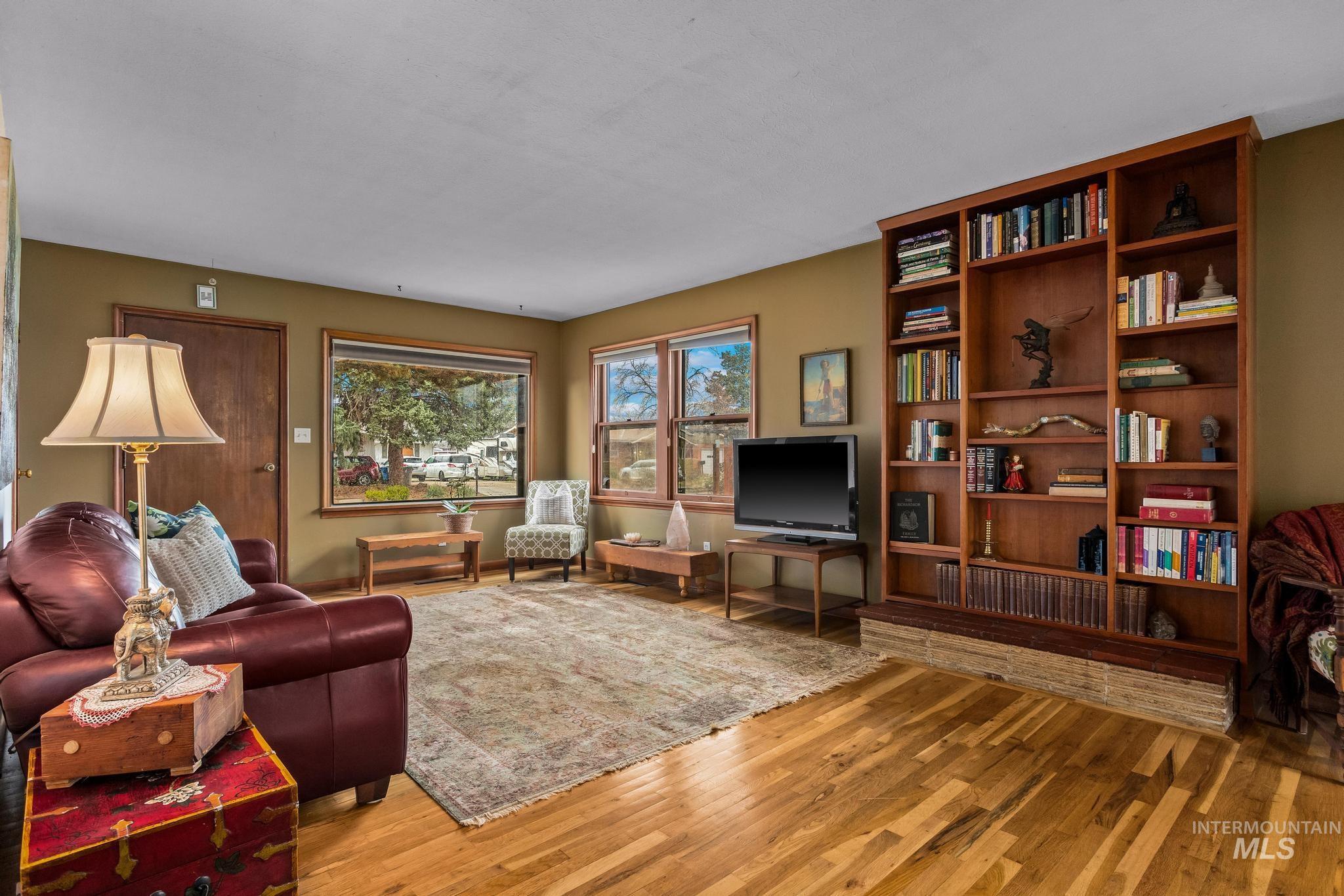 2222 S Colorado Ave, Boise, Idaho 83706-4626, 3 Bedrooms, 1.5 Bathrooms, Residential For Sale, Price $438,800,MLS 98976939