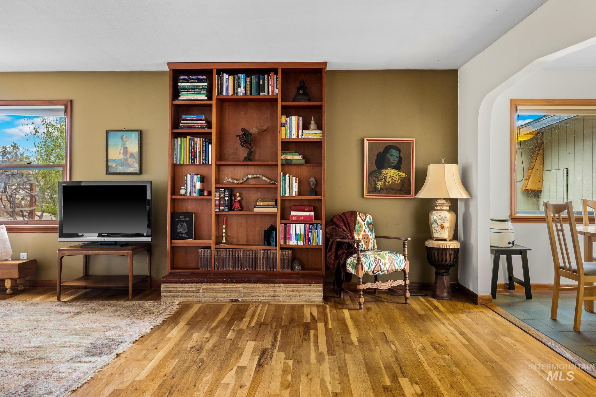 2222 S Colorado Ave, Boise, Idaho 83706-4626, 3 Bedrooms, 1.5 Bathrooms, Residential For Sale, Price $438,800,MLS 98976939