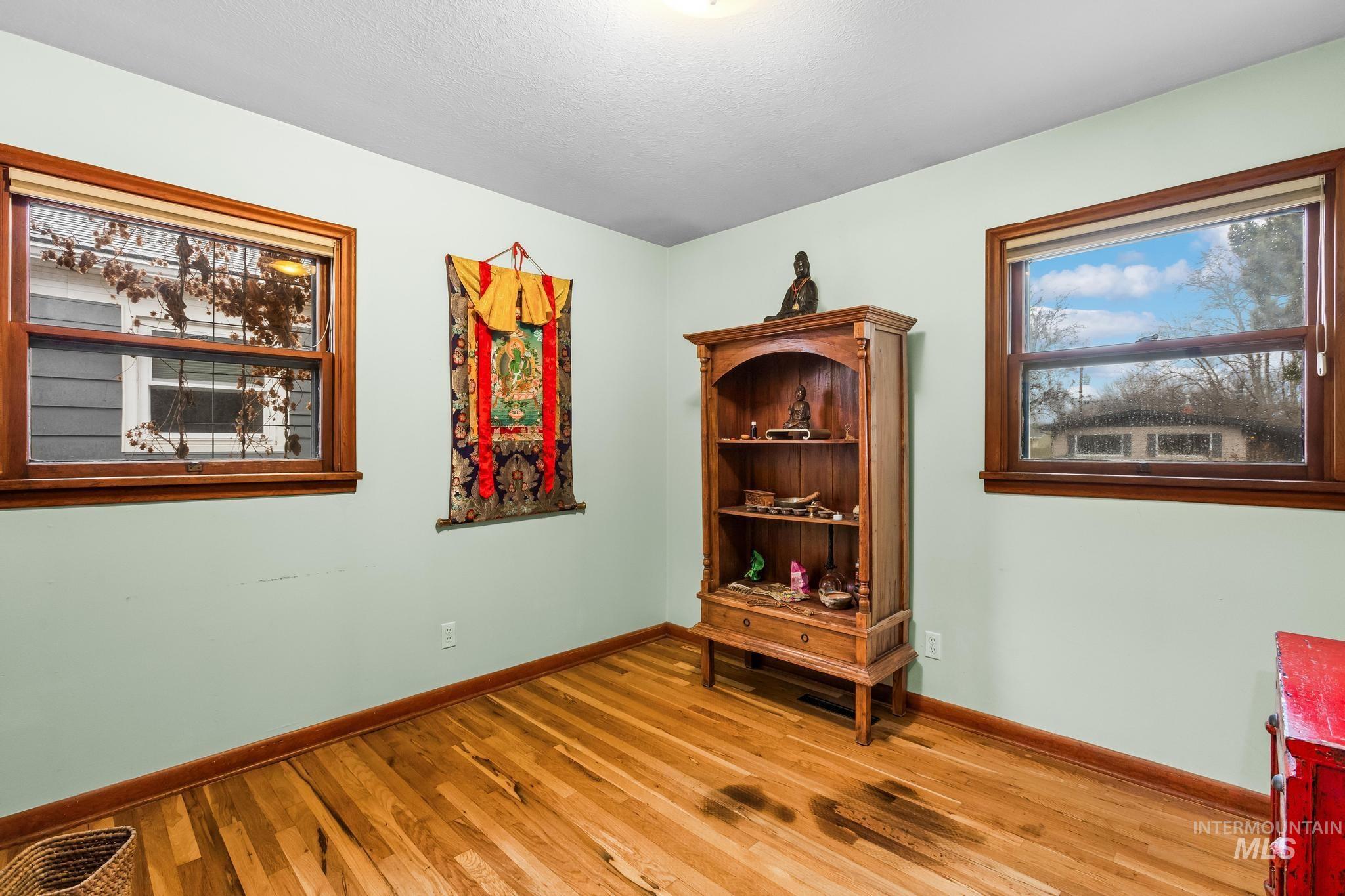 2222 S Colorado Ave, Boise, Idaho 83706-4626, 3 Bedrooms, 1.5 Bathrooms, Residential For Sale, Price $438,800,MLS 98976939