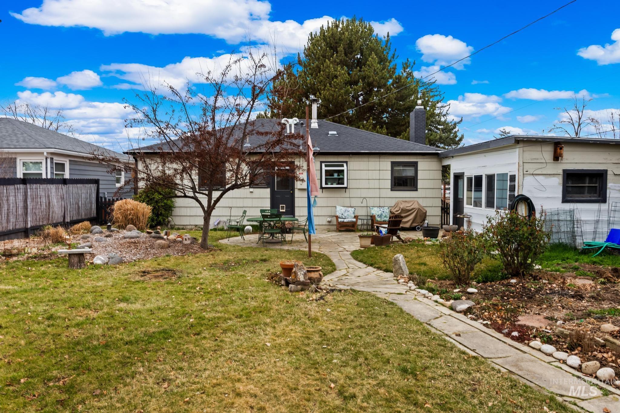 2222 S Colorado Ave, Boise, Idaho 83706-4626, 3 Bedrooms, 1.5 Bathrooms, Residential For Sale, Price $438,800,MLS 98976939