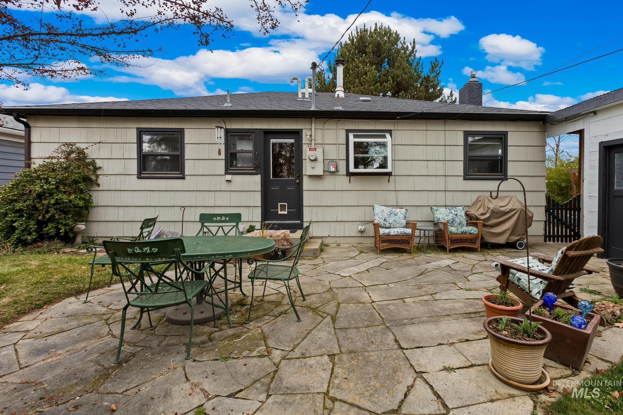 2222 S Colorado Ave, Boise, Idaho 83706-4626, 3 Bedrooms, 1.5 Bathrooms, Residential For Sale, Price $438,800,MLS 98976939