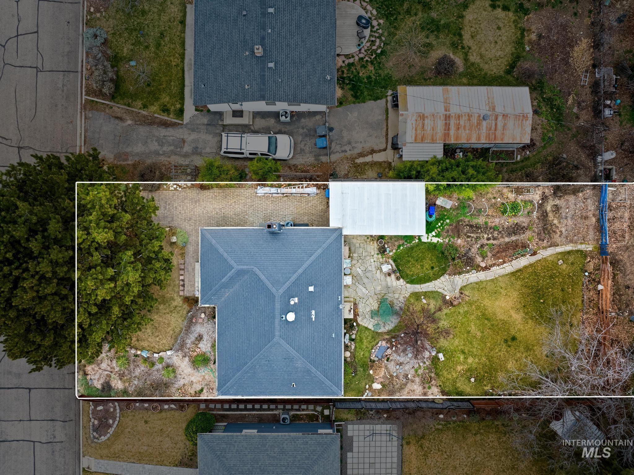 2222 S Colorado Ave, Boise, Idaho 83706-4626, 3 Bedrooms, 1.5 Bathrooms, Residential For Sale, Price $438,800,MLS 98976939