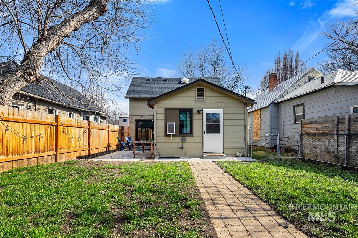 1311 N 8th St, Boise, Idaho 83702, 3 Bedrooms, 2 Bathrooms, Residential For Sale, Price $649,900,MLS 98976941