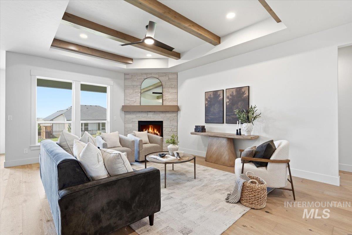 10817 W Barnbougle ln, Kuna, Idaho 83634, 3 Bedrooms, 2 Bathrooms, Residential For Sale, Price $577,880, 98976942