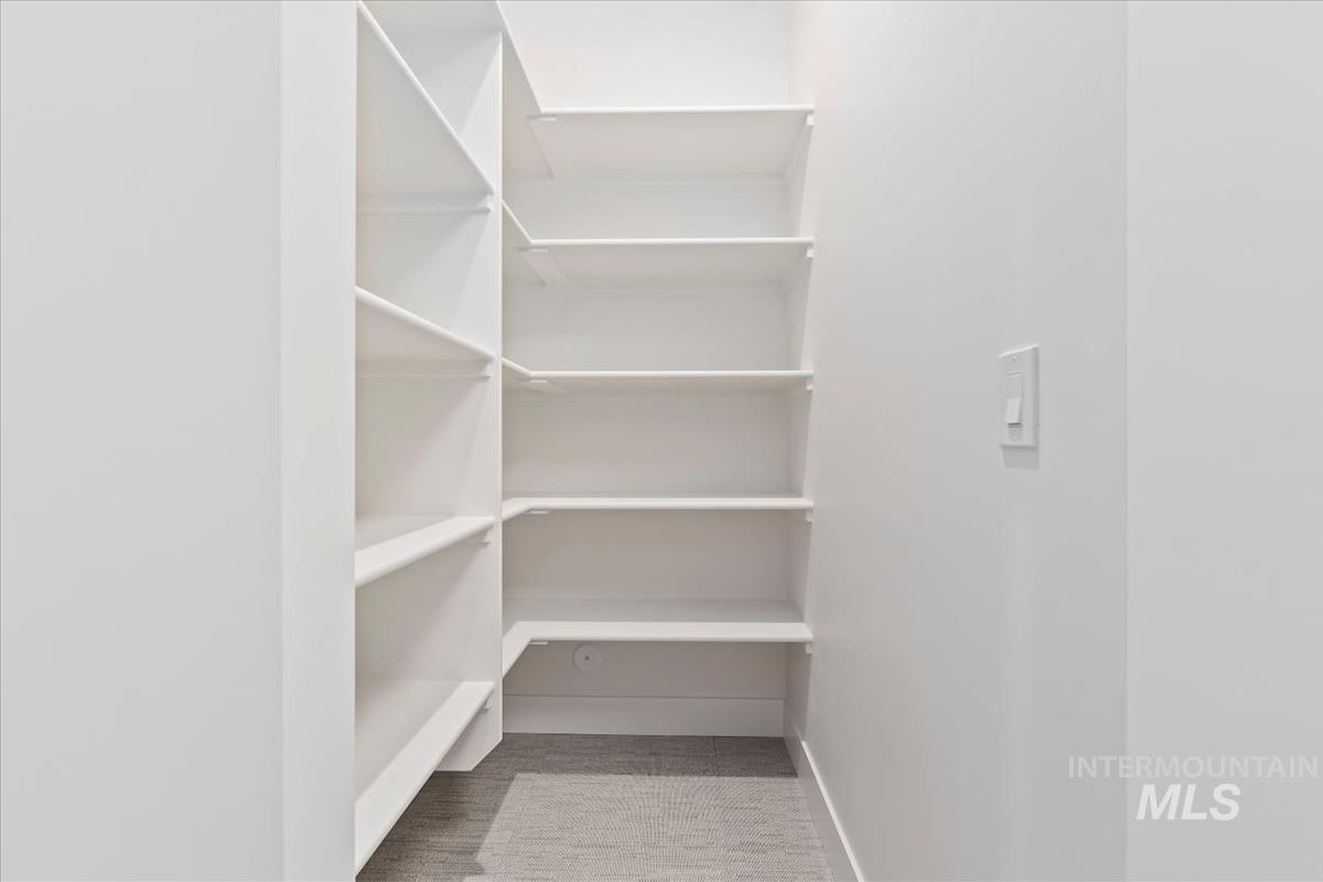 10817 W Barnbougle ln, Kuna, Idaho 83634-0000, 3 Bedrooms, 2 Bathrooms, Residential For Sale, Price $614,880,MLS 98976942