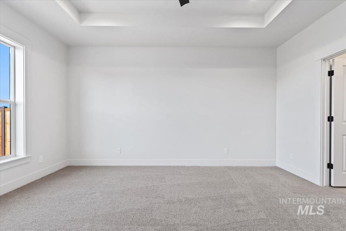 10817 W Barnbougle ln, Kuna, Idaho 83634-0000, 3 Bedrooms, 2 Bathrooms, Residential For Sale, Price $614,880,MLS 98976942