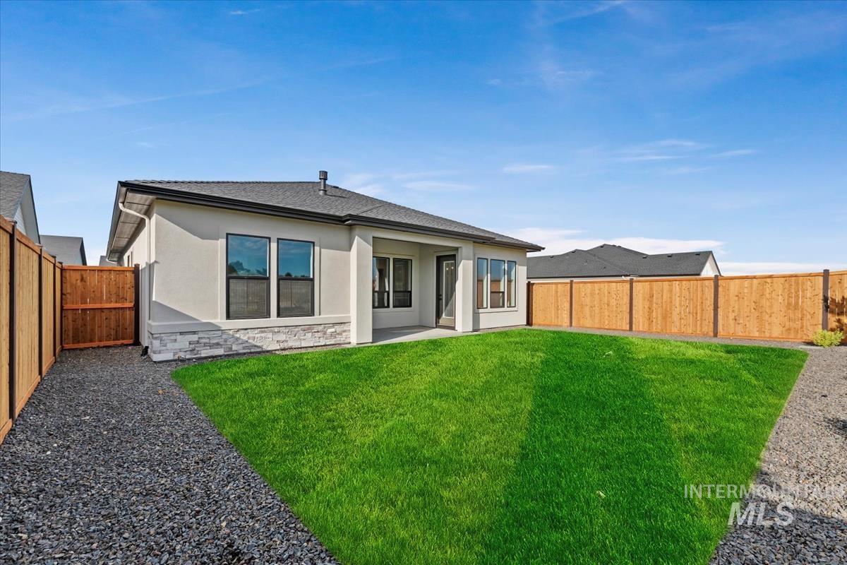 10817 W Barnbougle ln, Kuna, Idaho 83634-0000, 3 Bedrooms, 2 Bathrooms, Residential For Sale, Price $614,880,MLS 98976942