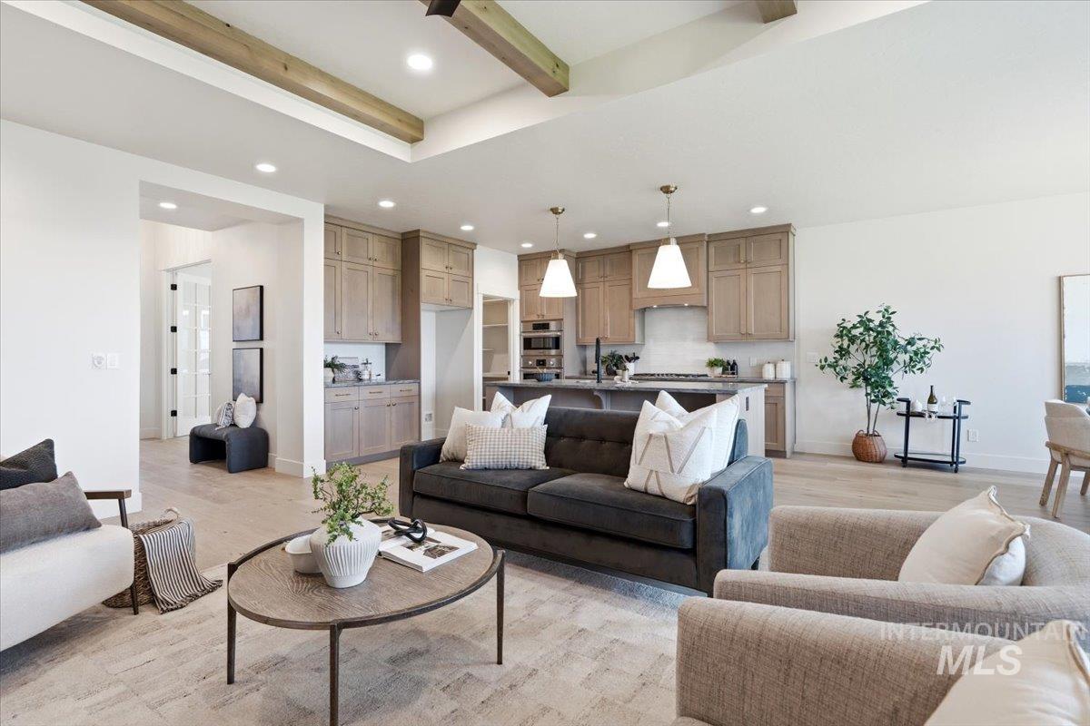 10817 W Barnbougle ln, Kuna, Idaho 83634, 3 Bedrooms, 2 Bathrooms, Residential For Sale, Price $577,880, 98976942