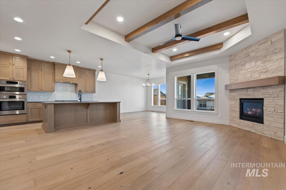 10817 W Barnbougle ln, Kuna, Idaho 83634-0000, 3 Bedrooms, 2 Bathrooms, Residential For Sale, Price $614,880,MLS 98976942