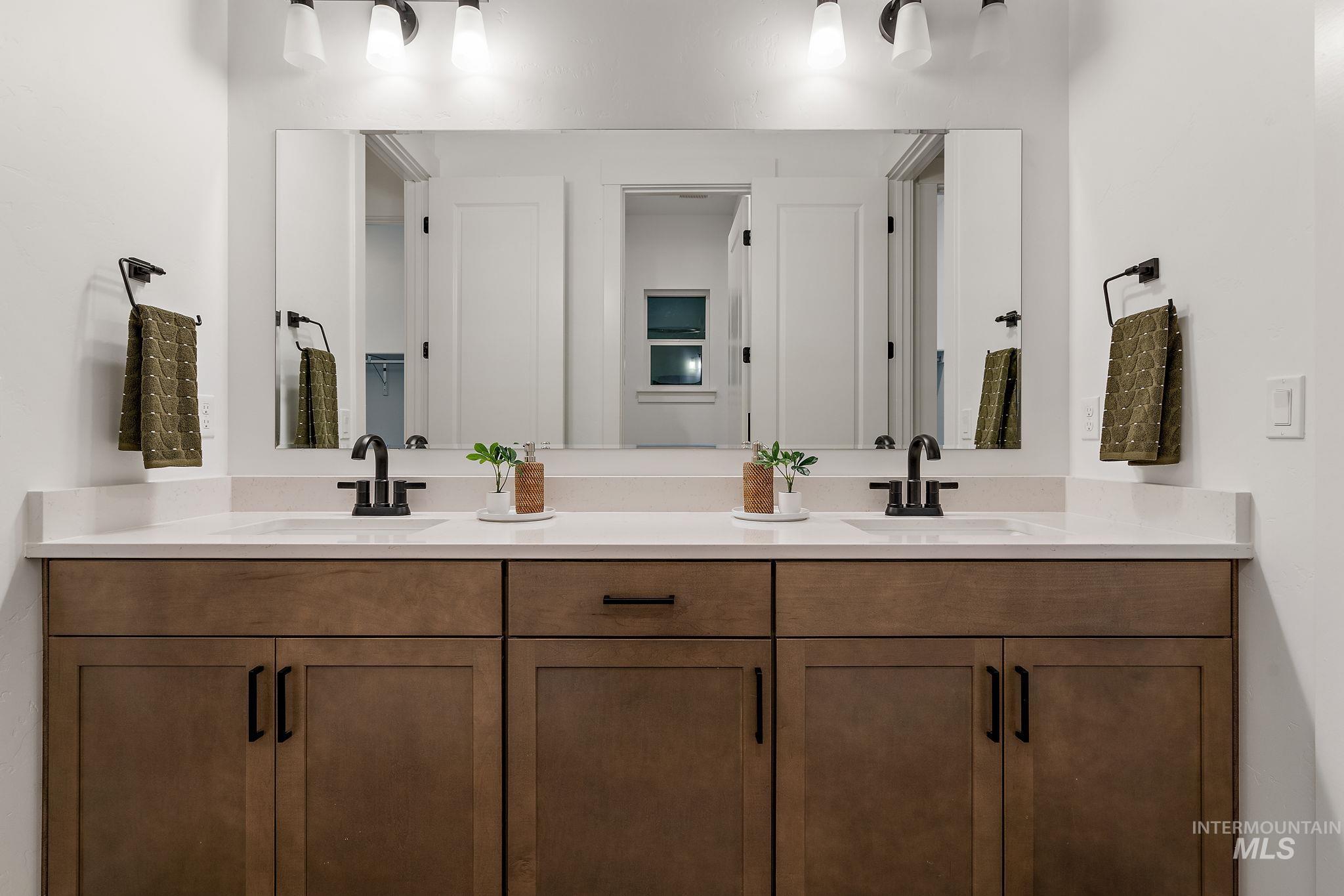 TBD N Kenora Ave, Star, Idaho 83669, 4 Bedrooms, 3.5 Bathrooms, Residential For Sale, Price $870,990, 98976943