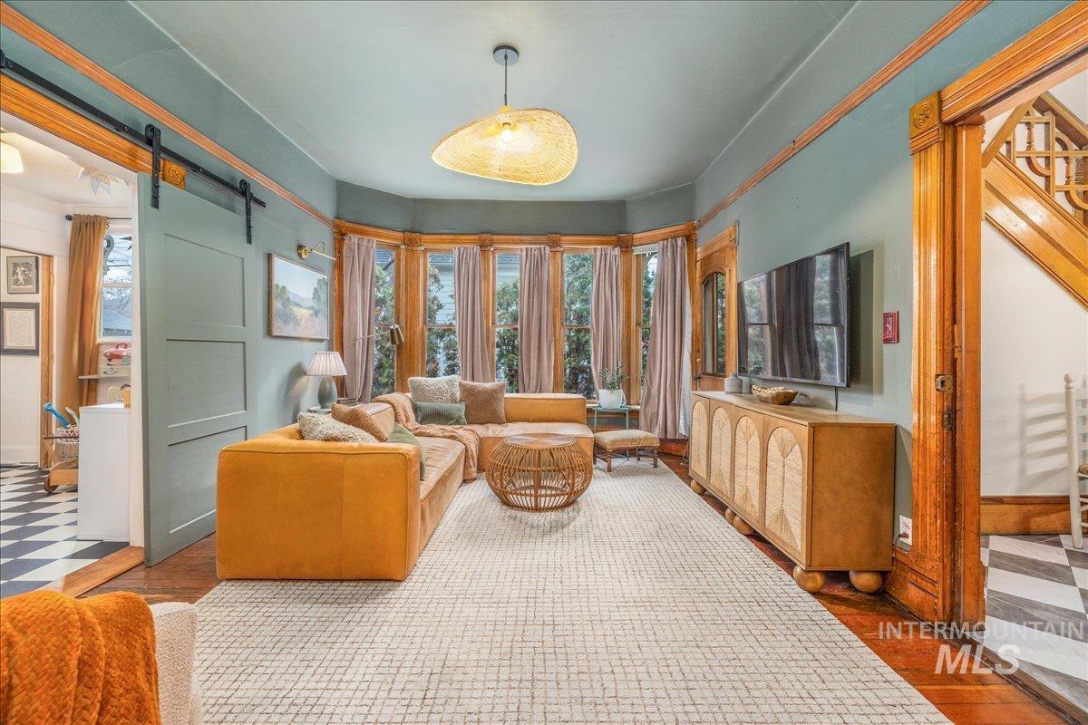 1318 W Eastman St., Boise, Idaho 83702, 4 Bedrooms, 2 Bathrooms, Residential For Sale, Price $925,000, 98976946