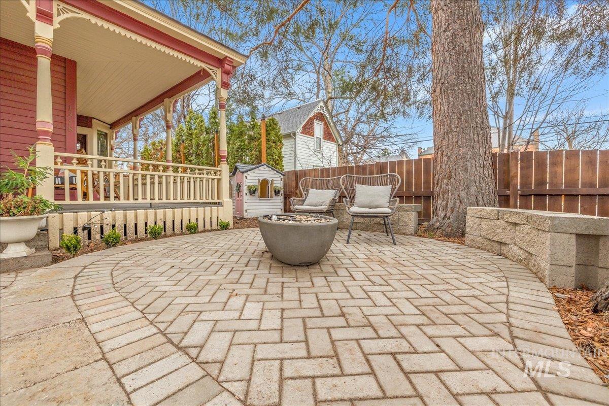 1318 W Eastman St., Boise, Idaho 83702, 4 Bedrooms, 2 Bathrooms, Residential For Sale, Price $925,000, 98976946