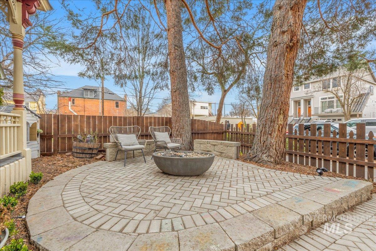 1318 W Eastman St., Boise, Idaho 83702, 4 Bedrooms, 2 Bathrooms, Residential For Sale, Price $925,000, 98976946