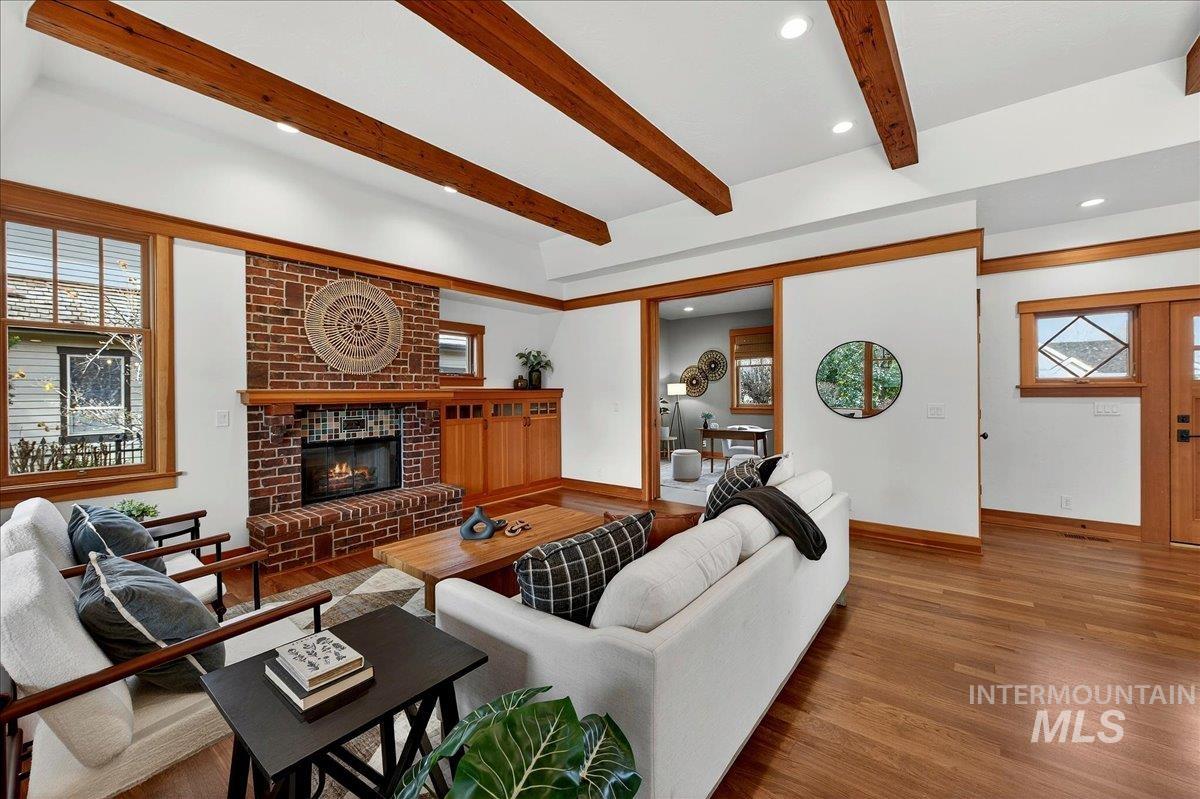 9193 W Beachside Ln, Garden City, Idaho 83714, 3 Bedrooms, 3 Bathrooms, Residential For Sale, Price $835,000, 98976947