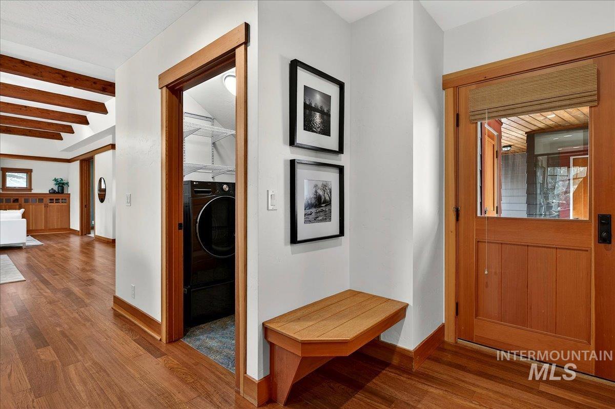 9193 W Beachside Ln, Garden City, Idaho 83714, 3 Bedrooms, 3 Bathrooms, Residential For Sale, Price $835,000, 98976947