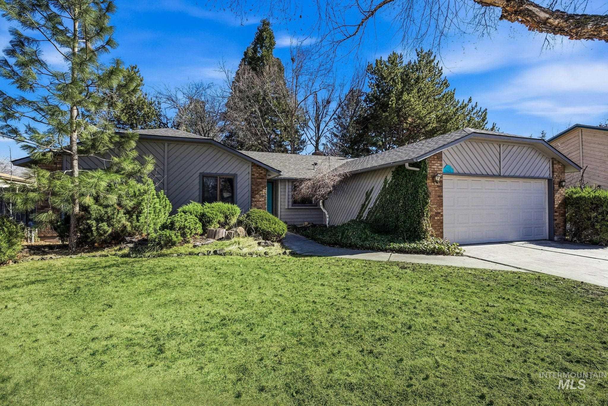 3466 S Vintage Way, Boise, Idaho 83706, 3 Bedrooms, 2 Bathrooms, Residential For Sale, Price $559,000,MLS 98976948