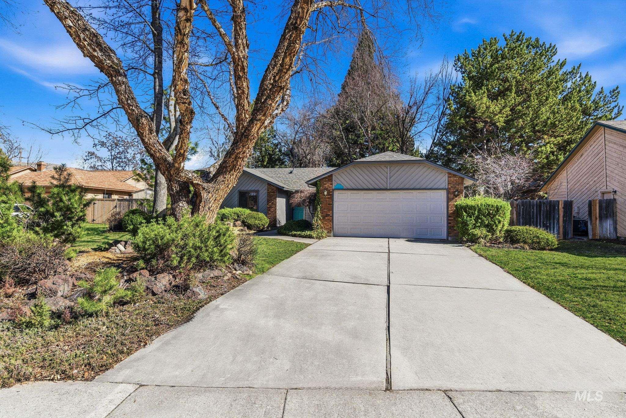 3466 S Vintage Way, Boise, Idaho 83706, 3 Bedrooms, 2 Bathrooms, Residential For Sale, Price $559,000,MLS 98976948