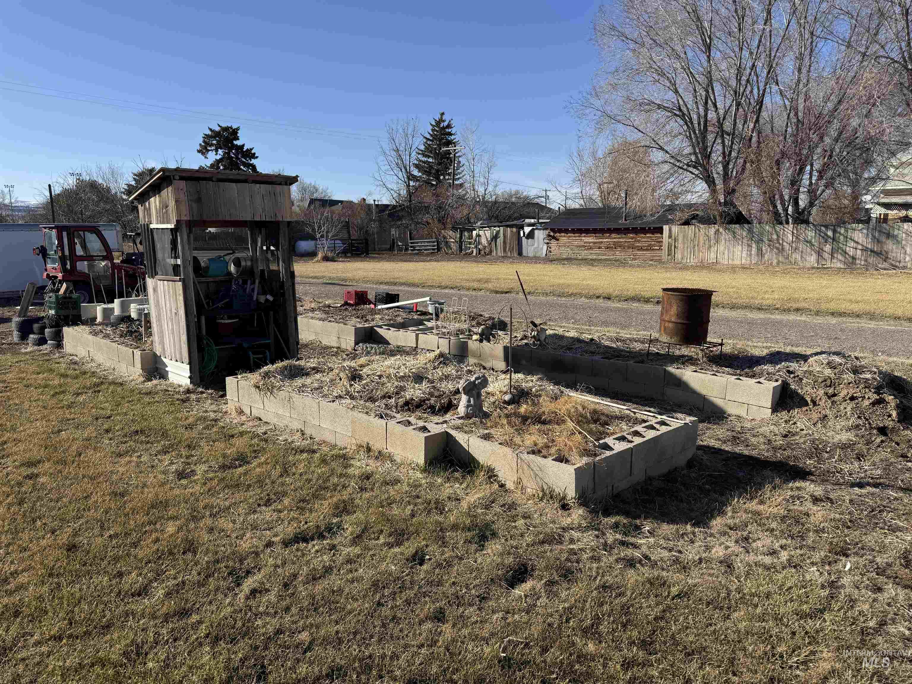 145 N Lincoln, Oakley, Idaho 83346, 2 Bedrooms, 1 Bathroom, Residential For Sale, Price $350,000,MLS 98976954