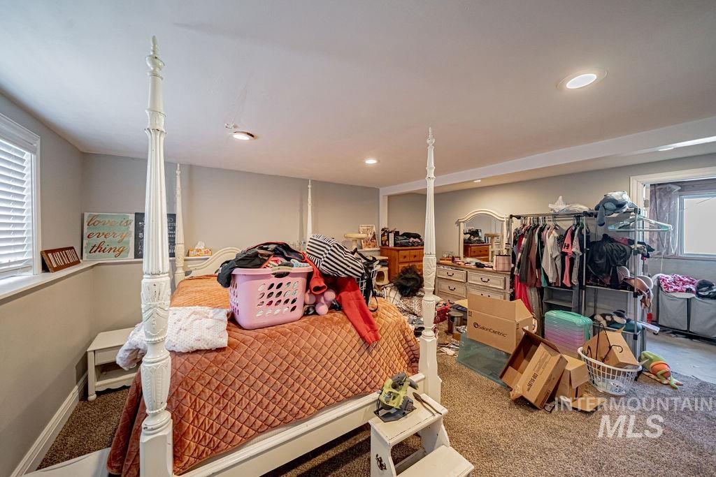 1620 Jade Dr, Pocatello, Idaho 83202-2702, 4 Bedrooms, 2 Bathrooms, Residential For Sale, Price $299,900,MLS 98976955