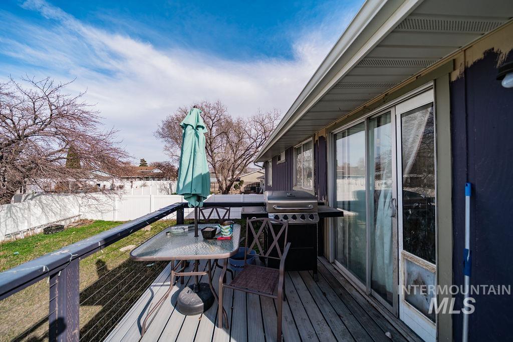 1620 Jade Dr, Pocatello, Idaho 83202-2702, 4 Bedrooms, 2 Bathrooms, Residential For Sale, Price $299,900,MLS 98976955