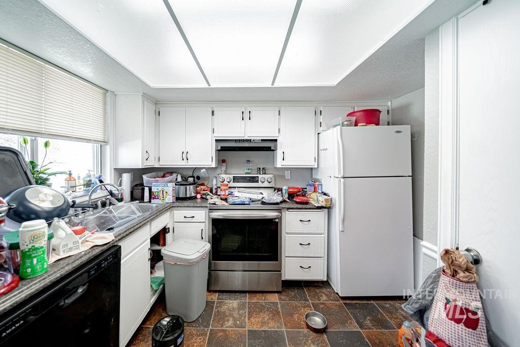 1620 Jade Dr, Pocatello, Idaho 83202-2702, 4 Bedrooms, 2 Bathrooms, Residential For Sale, Price $299,900,MLS 98976955