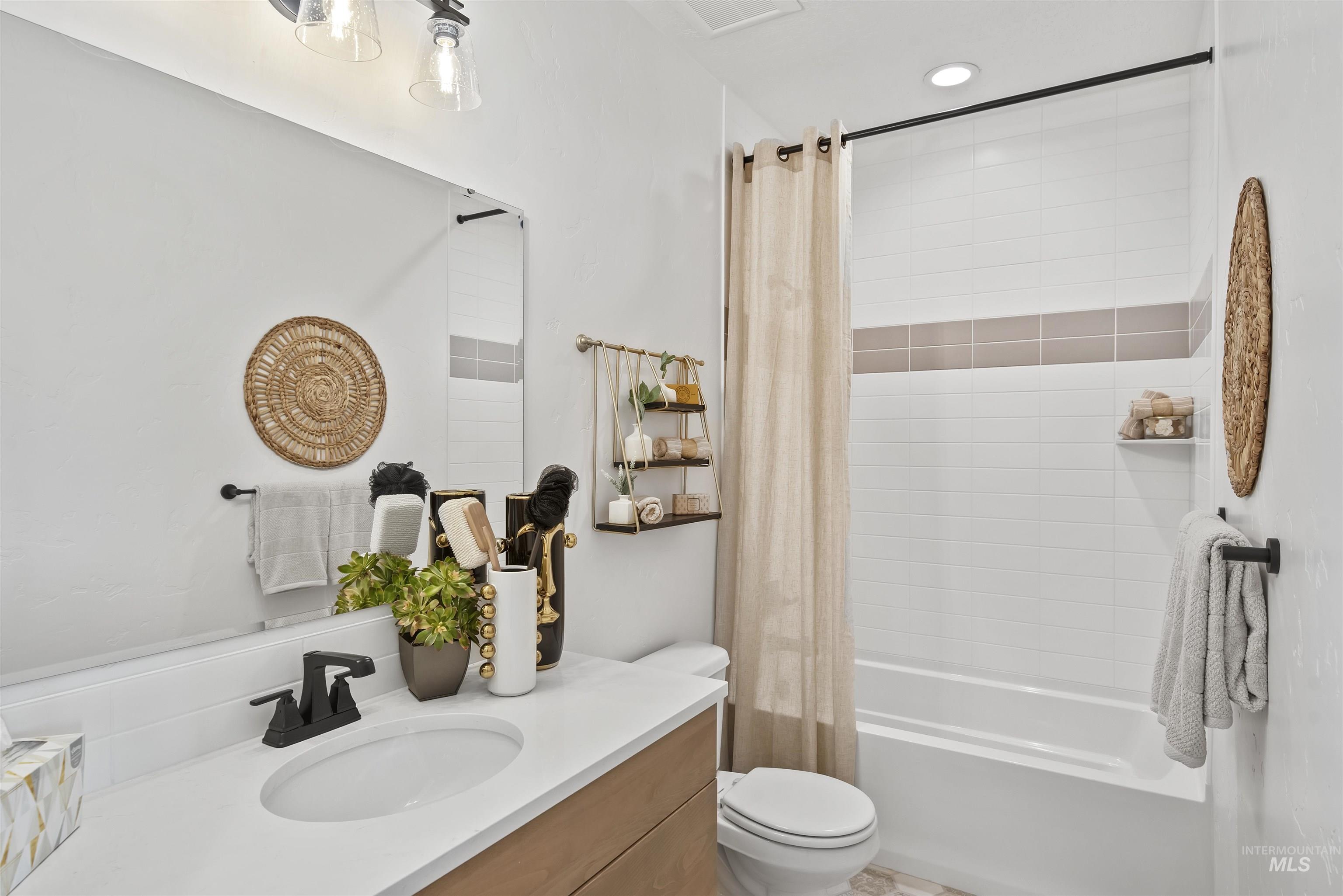 6091 W Parachute Dr, Meridian, Idaho 83646, 4 Bedrooms, 3 Bathrooms, Residential For Sale, Price $498,990,MLS 98976956