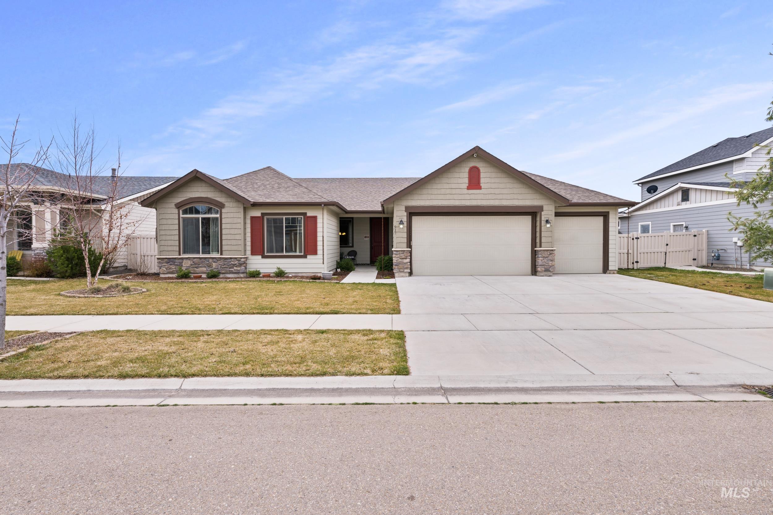 917 Silver Springs St, Middleton, Idaho 83644, 4 Bedrooms, 2 Bathrooms, Residential For Sale, Price $480,000,MLS 98976958