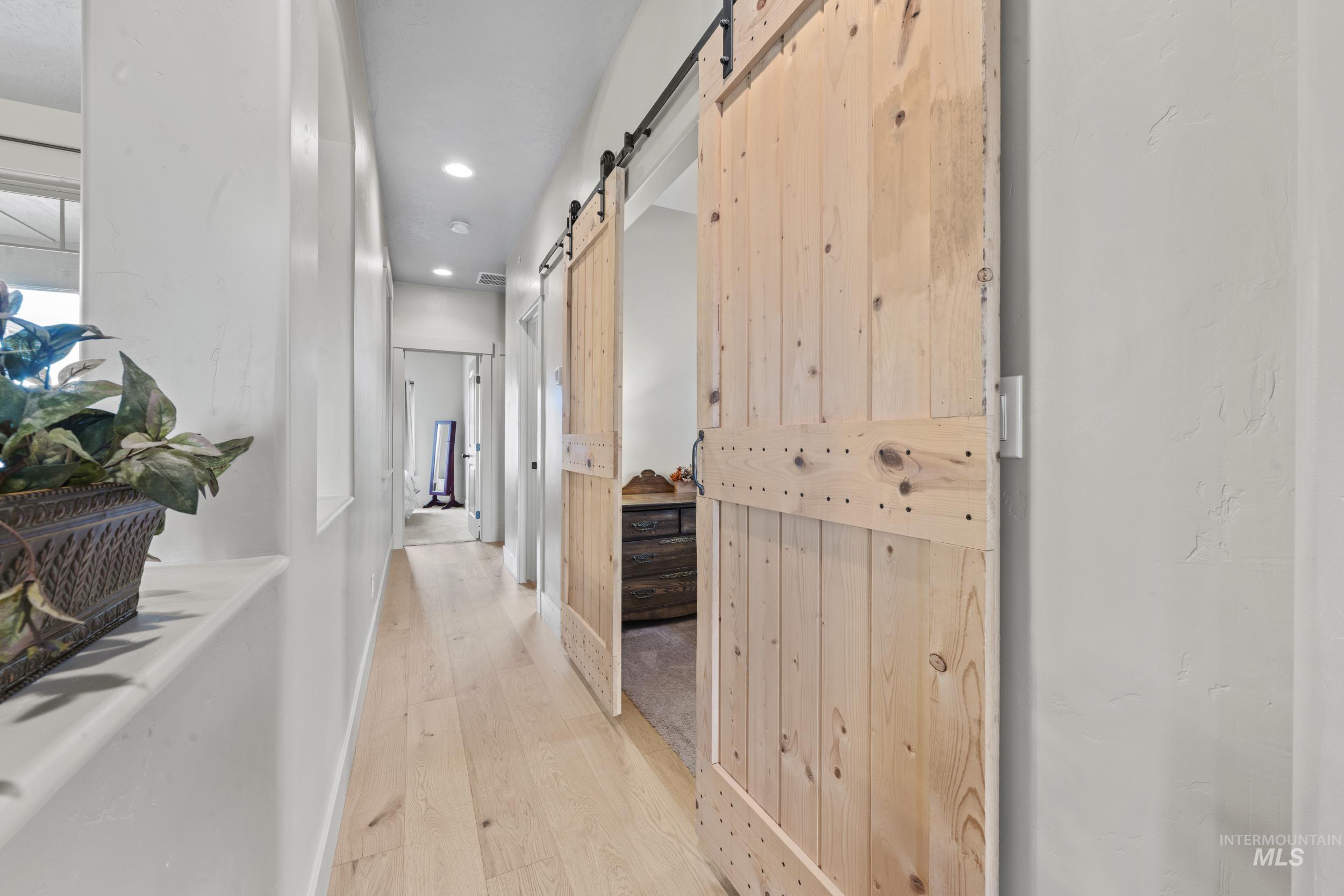 917 Silver Springs St, Middleton, Idaho 83644, 4 Bedrooms, 2 Bathrooms, Residential For Sale, Price $480,000,MLS 98976958