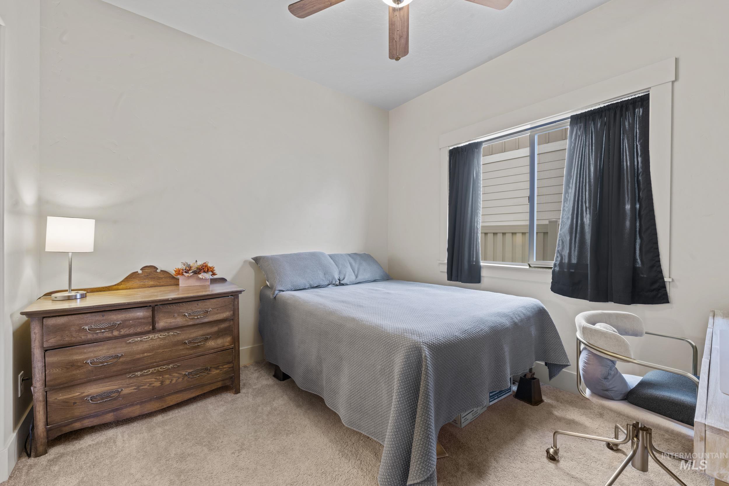 917 Silver Springs St, Middleton, Idaho 83644, 4 Bedrooms, 2 Bathrooms, Residential For Sale, Price $480,000,MLS 98976958