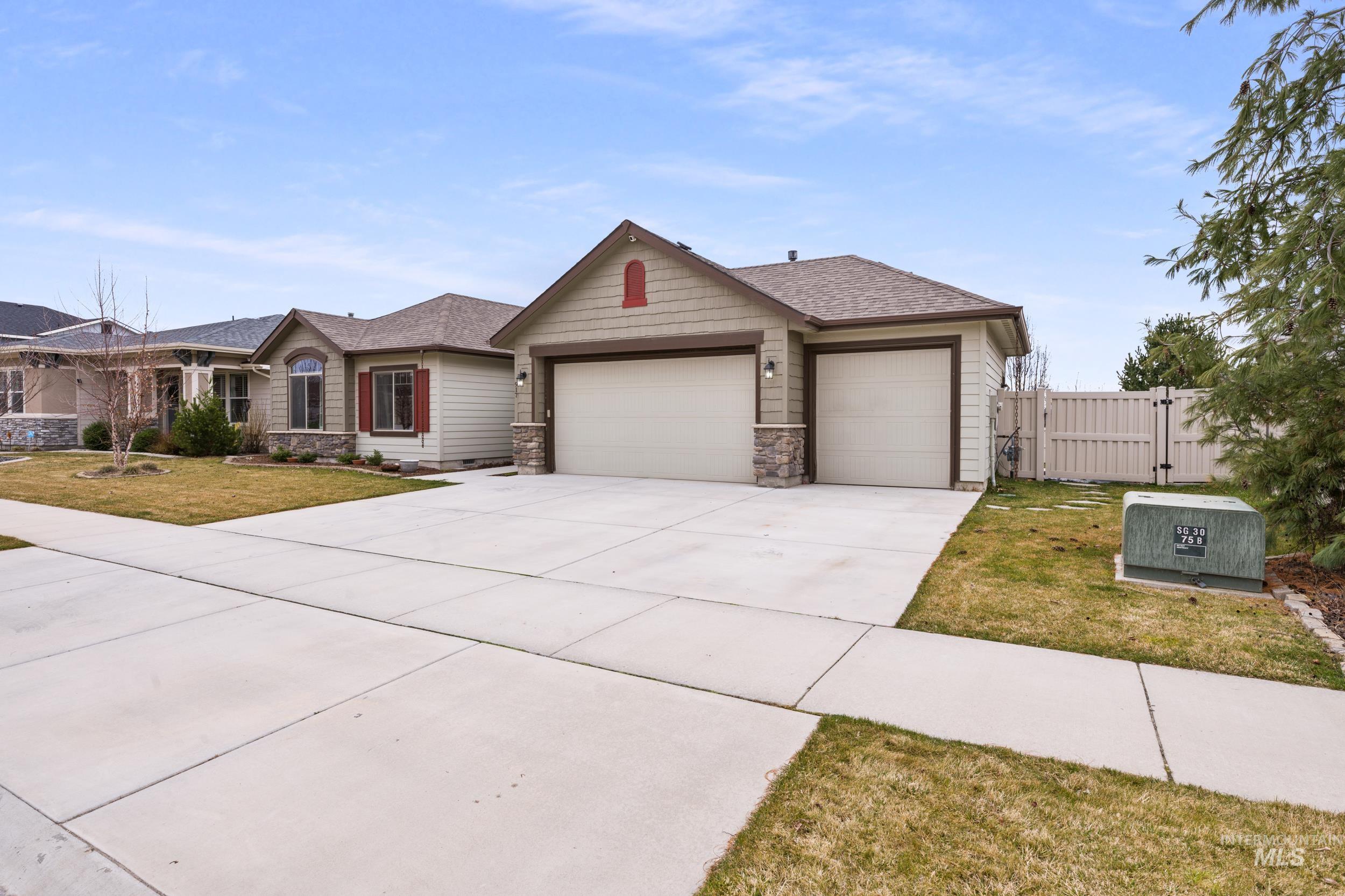 917 Silver Springs St, Middleton, Idaho 83644, 4 Bedrooms, 2 Bathrooms, Residential For Sale, Price $480,000,MLS 98976958