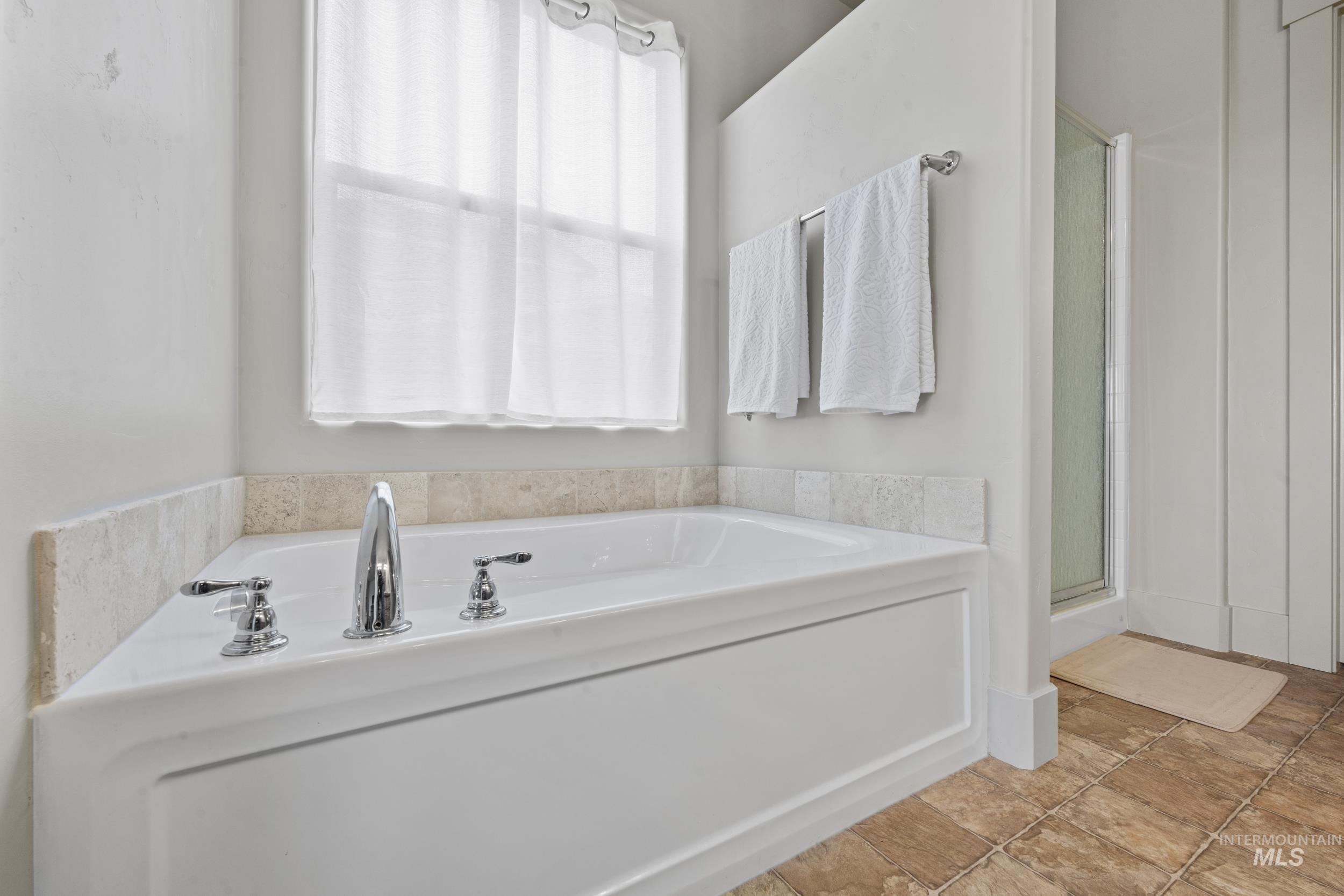 917 Silver Springs St, Middleton, Idaho 83644, 4 Bedrooms, 2 Bathrooms, Residential For Sale, Price $480,000,MLS 98976958