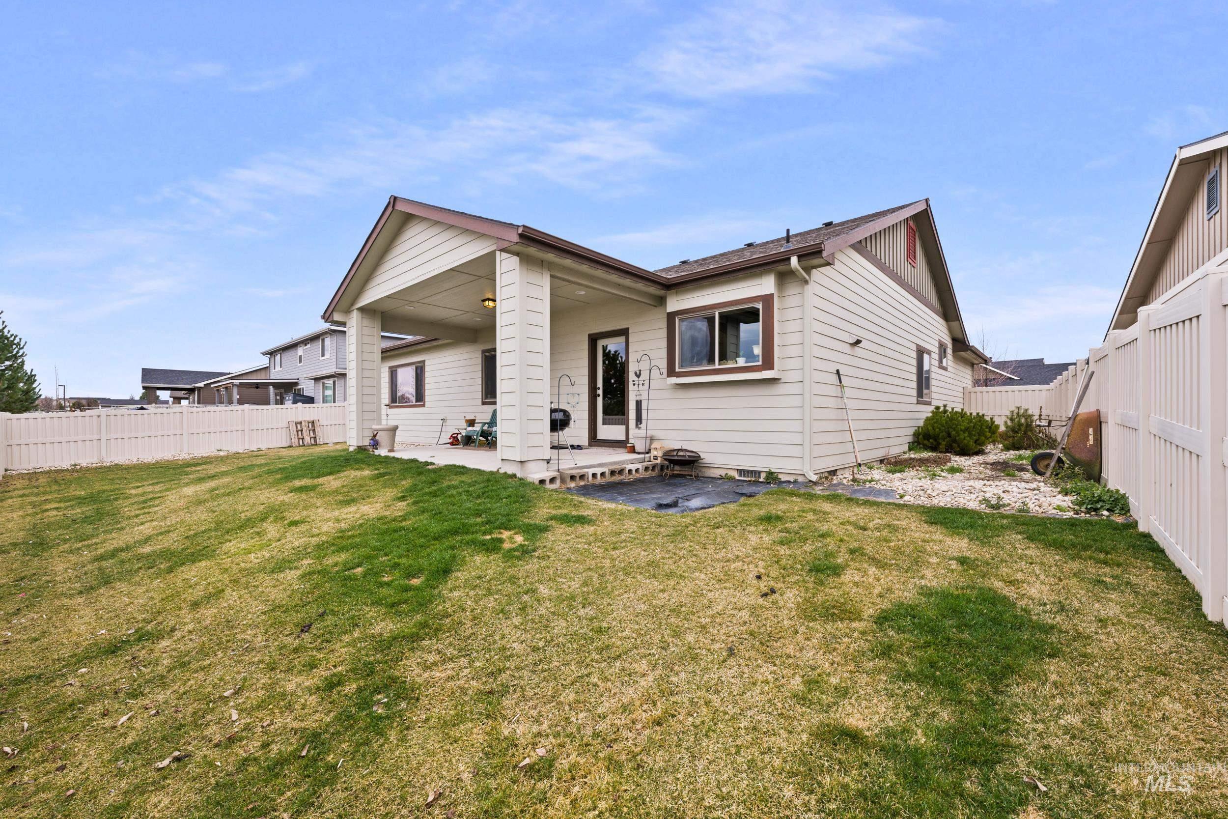 917 Silver Springs St, Middleton, Idaho 83644, 4 Bedrooms, 2 Bathrooms, Residential For Sale, Price $480,000,MLS 98976958